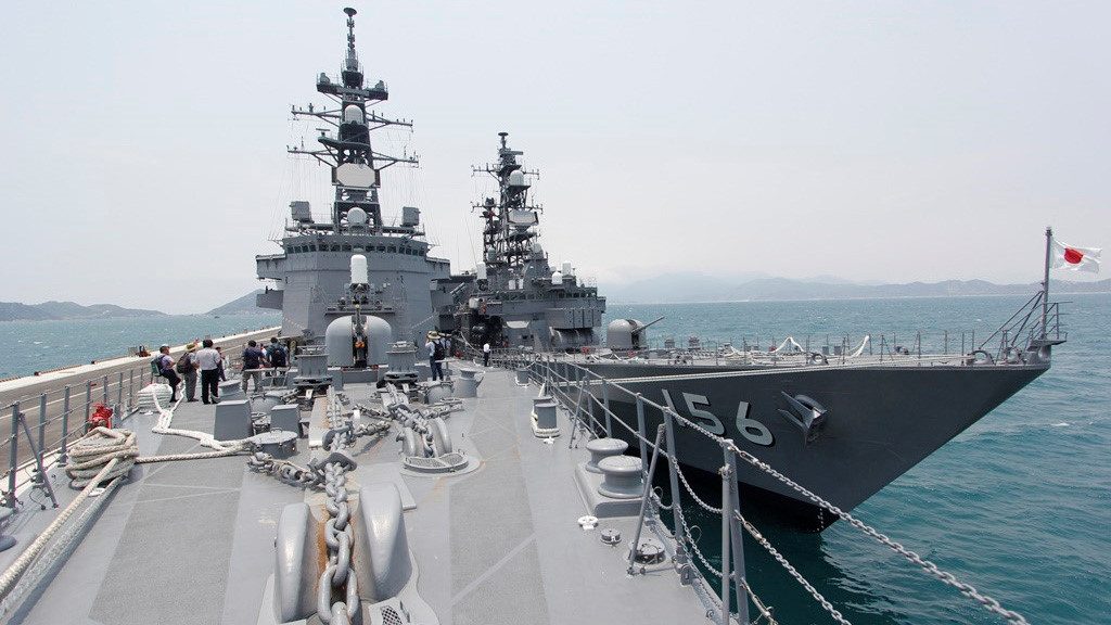 日本の最強の戦艦2隻：カムラン港に寄港1