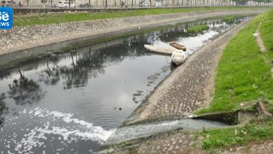 ハノイは、To Lich川に沿って排水を集める下水溝を工事します